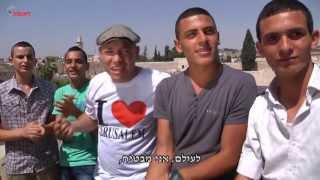 לאטמה – דגלך הניפי (הקליפ הרשמי) - התמונה מוצגת ישירות מתוך אתר האינטרנט יוטיוב. זכויות היוצרים בתמונה שייכות ליוצרה. קישור קרדיט למקור התוכן נמצא בתוך דף הסרטון