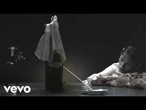 Saya Gray - H.B.W (Visualiser) (Official)