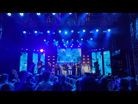 Jay Cook & Sienna Gospel Choir - So Will I (100 Billion X)/Amazing Grace - Song of Songs Festival