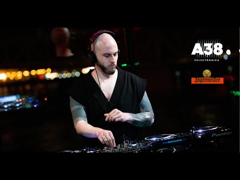 A38 Eklektronika - Man + Machine