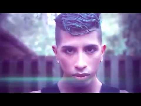 Гей реагира на Geri Nikol - Im the Queen