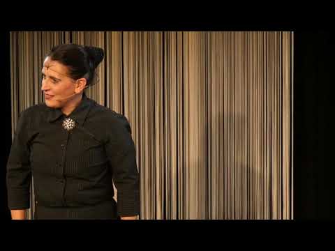 Carmela De Feo ist La Signora live im BKA Teil 5 Cordrock