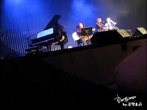 101203 Lee Hyori - Talk @ 'The Present' Mini Music Concert #2 [fancam]