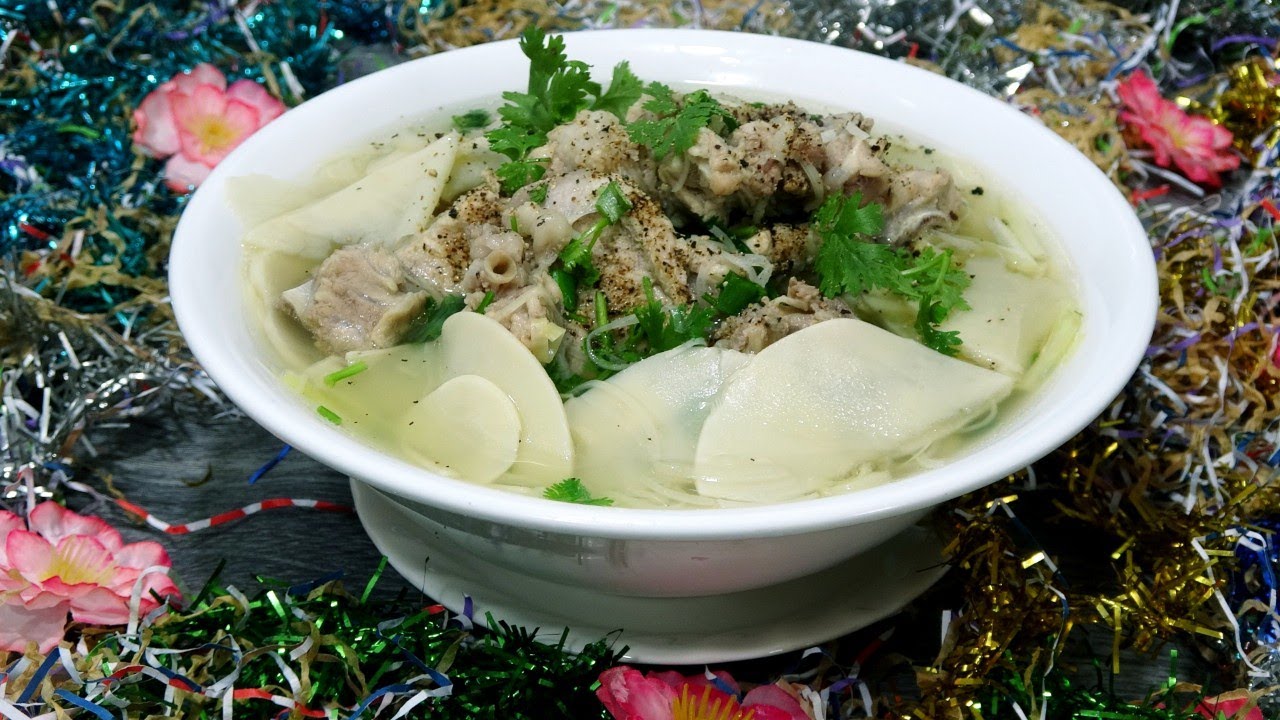 Nấu Canh Măng Tươi