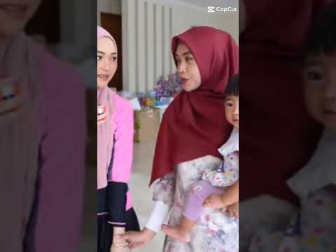 mikhaya pergi rumah YouTuber Indonesia ria ricis