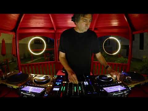 Arca Radio: aheadacheaday