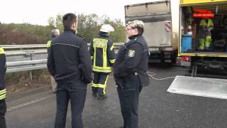 preview picture of video 'LKW-Unfall - Bundesstraße 3a - 19.10.2011'