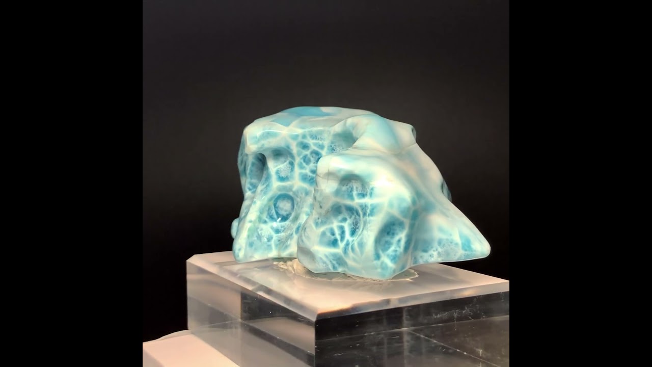 [バイヤー厳選品]ドミニカ共和国産ラリマーフリーフォームオブジェ/磨き原石置物（アクリル製台座付属）-slide-youtube