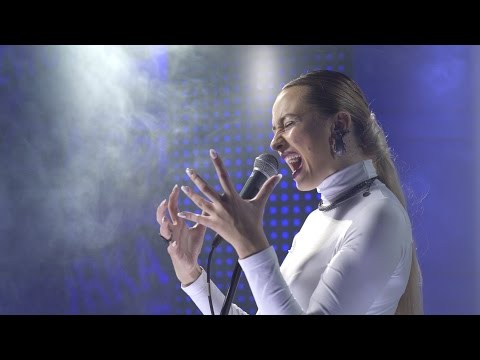 Natalia Nykiel vs Auer / Żywy gig: GROUND LEVEL
