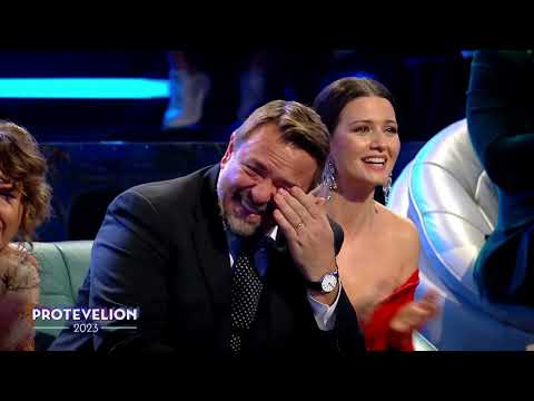 „Plugușorul”, în varianta lui Alex Bogdan. Momentul care a stârnit hohote de râs | PROTEVELION 2023