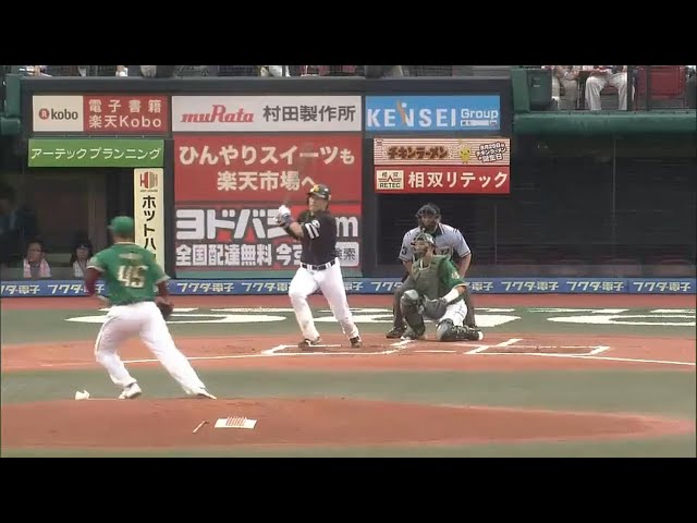 【1回表】相手守備の隙にホークス・柳田の俊足が飛び出した先制内野安打!! 2015/8/23 E-H