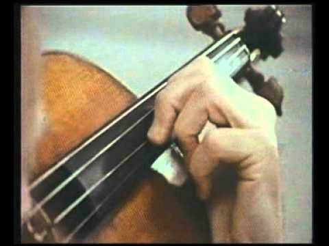Yehudi Menuhin - 5 of 6 Violin Lessons, Left Hand Playing
