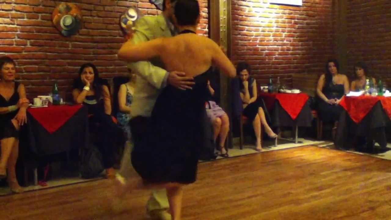 Bailaron Facundo de la Cruz Gómez Palavecino y Paola Florencia Sanz - La Piccola Milonga Part.1