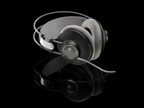 Alien Cut & Dino Brown feat. Vivian B - Call Me Up