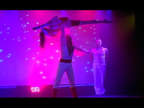 Duo Cirque&Dance - Adage acrobatique - Cabaret Production