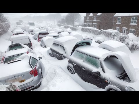 Snöfälla: Polska vägar är frusna mellan Warszawa och Gdansk
