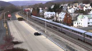 preview picture of video 'Amtrak Capitol Limited 30 at Brunswick Md from Rte 17 Bridge'