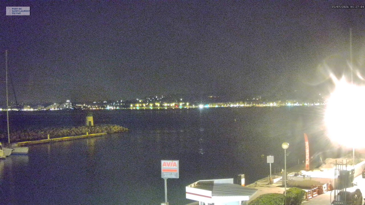Live webcam view of Puerto de Saint-Laurent-du-Var y la bahía