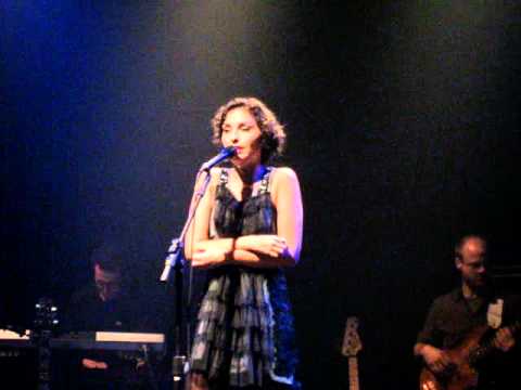 Bruna Caram - Feriado Pessoal