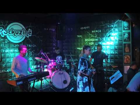 Nita Latifi - Live @rockuzine