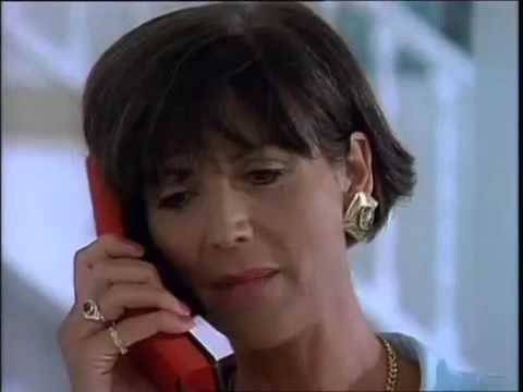 Hotel Paradies Folge 24 - Unter Morderdacht