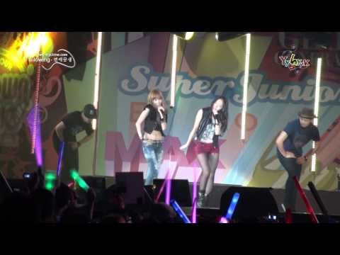 [Fancam] 100911 Jessica SNSD, Krystal f(x)  - Tik Tok @ SM TOWN 2010 Shanghai