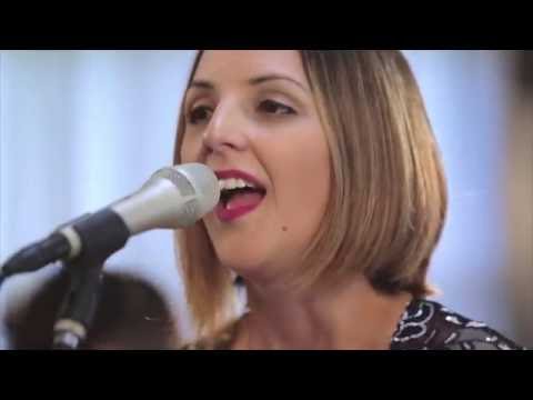 MOOSTR - Sanity (HiSessions.com Acoustic Live!)