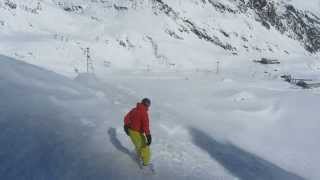 preview picture of video 'Freeride @ Stubaier Gletscher (24/04/2012)'