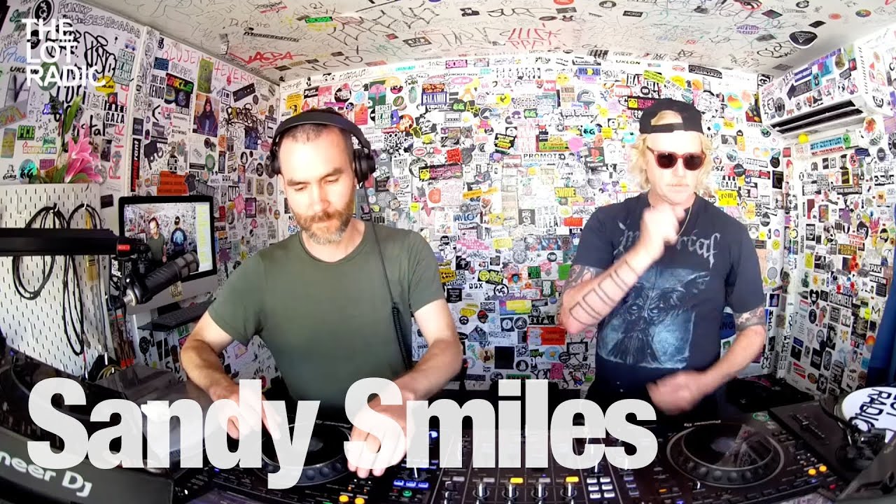 Sandy Smiles - Sandy Smiles @TheLotRadio  09-22-2024