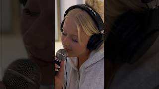 Brenda Mullen - “The Season for Romance” (Lee Ann Womack Cover) 🎅🏼🦌🎄💖💖⛄️❄️✨🎁❤️