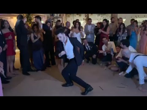 'Erotas Archagelos' - Alexandros Mousoulos and Stefanos Zeibekiko