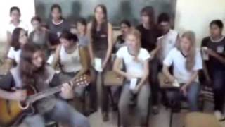 3ºA-2009 EE Albert Einstein cantando...