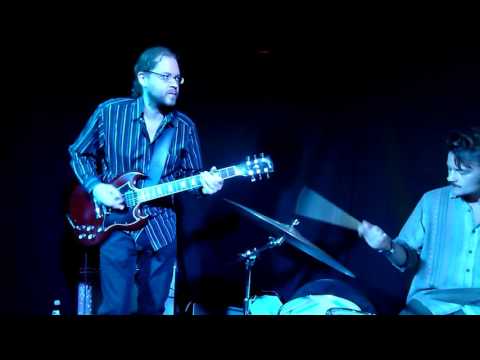 Die Batterie@Cafe a Gogo - Ausschnitt