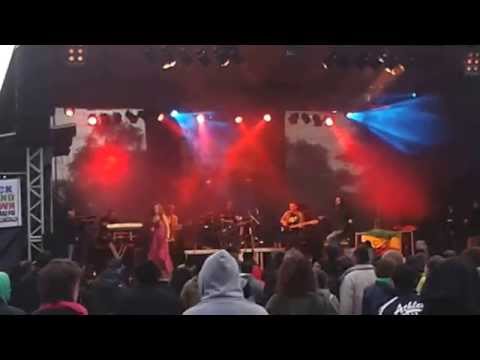 Tony Nephtali & Delphine (2) au Sunshine Reggae Festival 2014