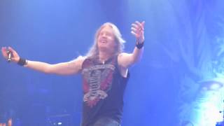 DragonForce - Valley of the Damned (Live in Montreal)