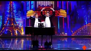 Download lagu President Zelenski of Ukraine plays piano with his HUGE balls mp3 Download lagu President Zelenski of Ukraine plays piano with his HUGE balls mp3