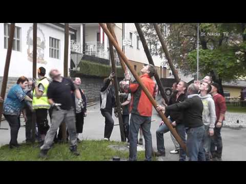 Maibaumsetzen Sarmingstein 01 05 2011