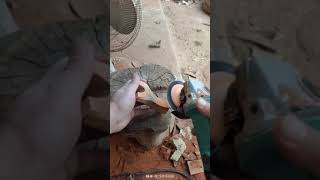 The way a wooden slingshot is made