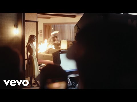 Ariana Grande - hate that i made you love me (behind the scenes)