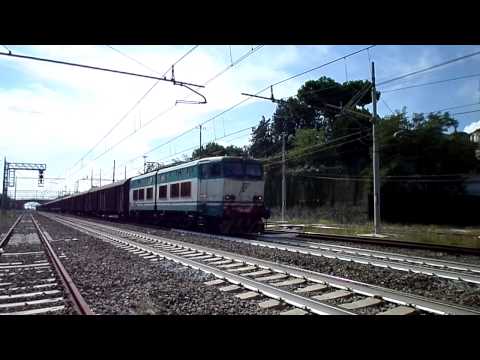 E656.464 sul MRV 57662 Maddaloni Marcianise - Venezia Marghera Scalo, in transito a Pomezia