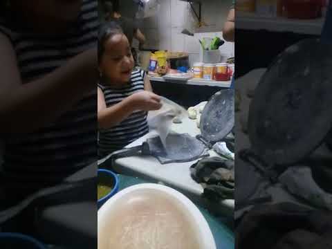APRENDENDO HACER TORTILLAS