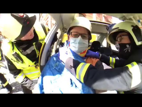 Ich lasse mich von der FEUERWEHR aus einem Auto BEFREIEN | Northeim jetzt Reportage