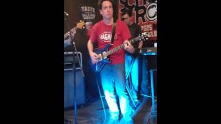 DAVE BARRETT IN SERIOUS JAM AT PERFORMANCE FOR SCHOOL OF ROCK (MARKHAM) MAY 2016