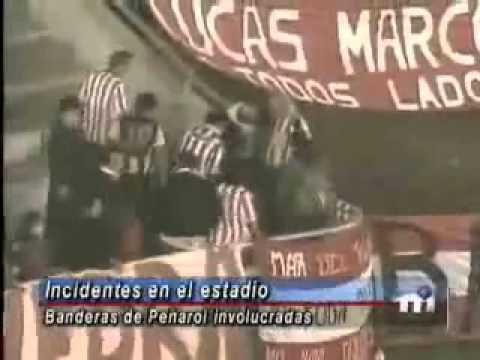 Pelea entre hinchas de Peñarol y Estudiantes2