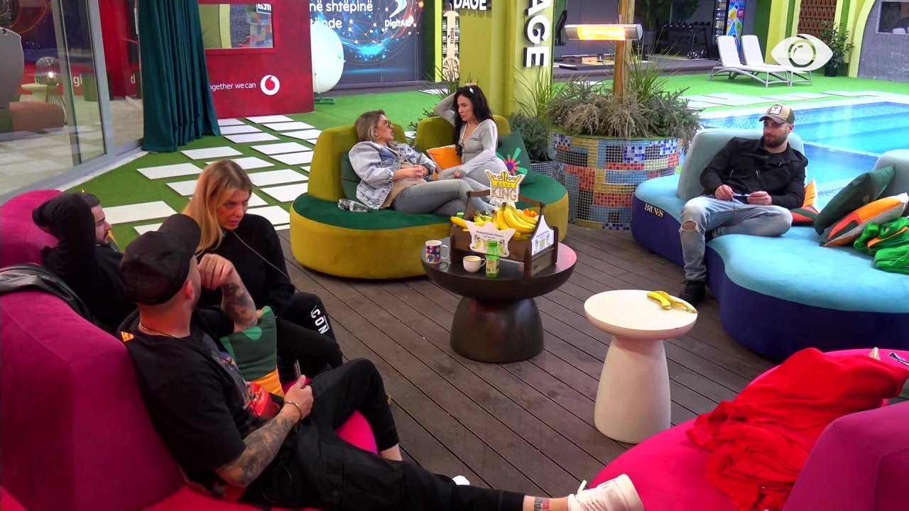 “Po sillet mirë me të gjitha vajzat…”/ Romeo dhe Rikja diskutojnë për banorët