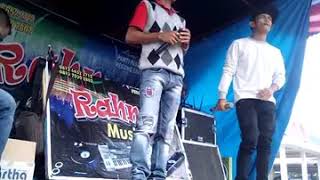 Download lagu Egois mp3