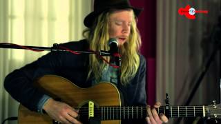 Stu Larsen - Thirteen Sad Farewells - 3voor12 Den Haag Sessie Crossing Border Festival 2014