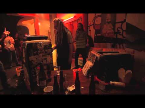 STAND FIRM V5 Dub Fi Youth playing Delmighty LAST TUNE  (27-9-14)
