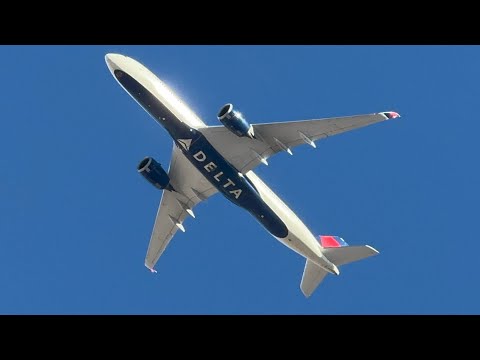Listen to That Roar! Delta Airlines a350-900 *N510DN* Takeoff at Las Vegas