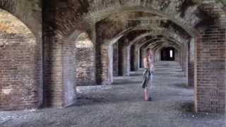 preview picture of video 'Fort Jefferson & Dry Tortugas: A 360° View From the Middle Level'